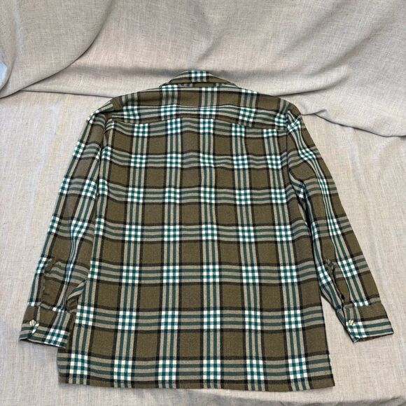 Van Heusen Winterweights Flannel Button Down Acrylic Long Sleeve Shirt Medium - Picture 6 of 9